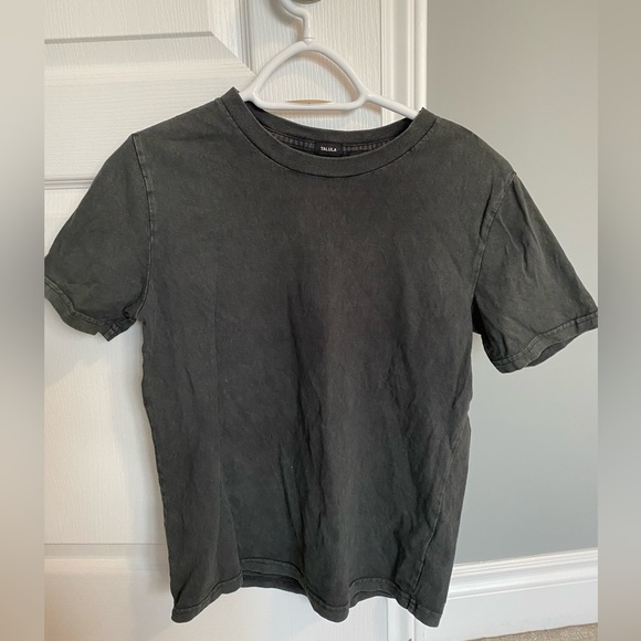 Aritzia Talula Vintage Tee - Picture 1 of 2